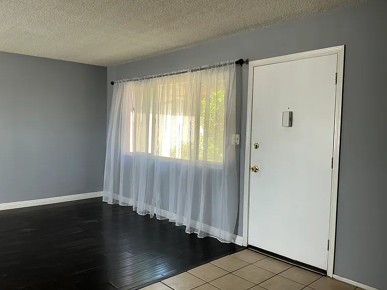 645 Scott Pl #6 — Photo 7