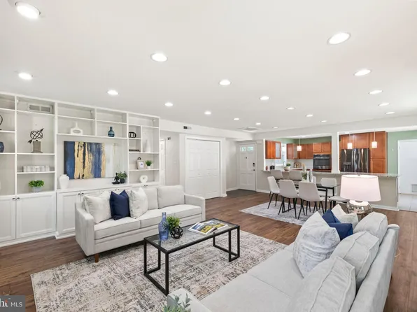 7219 Wickford Dr, Alexandria, VA 22315