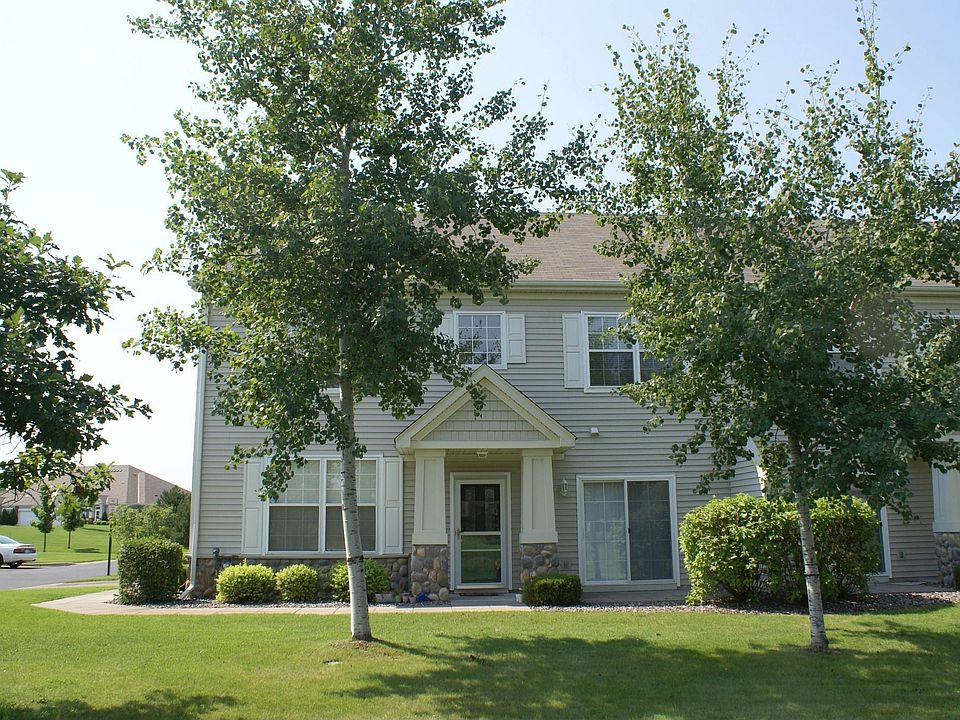 One of The Nicest End Unit Lots Available-Close to Trails, Park, Ball Fields!