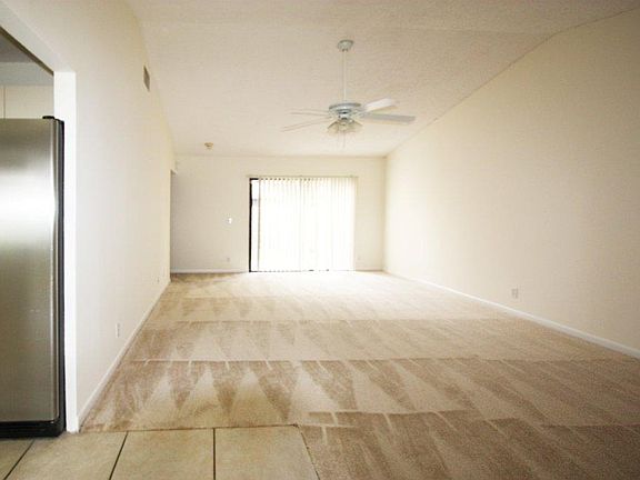 4th image of 9946 62nd Ter S APT C