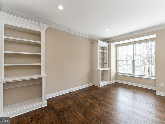 3rd image of 14320 Madrigal Dr