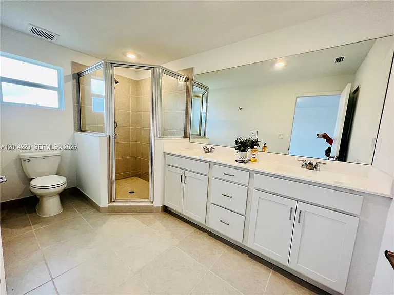 6923 Harbours Edge Ave — Photo 15