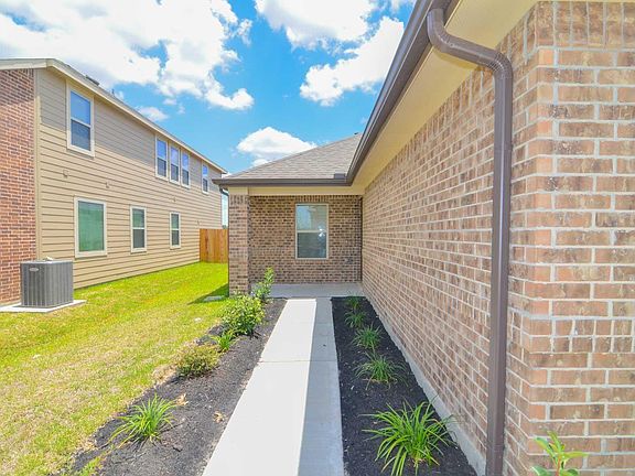 2nd image of 3626 Goldleaf Trail Dr