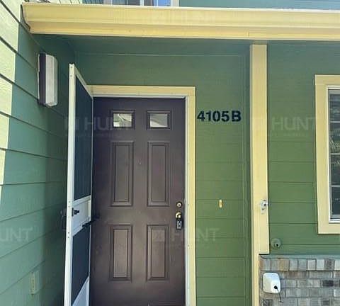2nd image of 4105B Michigan Dr