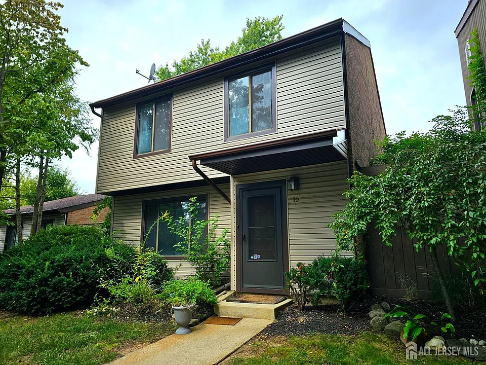 19 Sheffield Ct