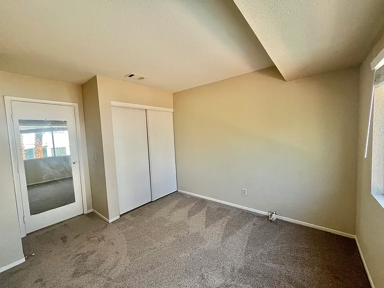2929 Domino Way — Photo 33