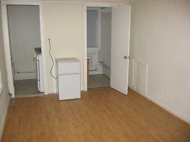 2nd image of 2353 Crotona Ave
