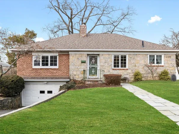 79 Algonquin Road, Yonkers, NY 10710