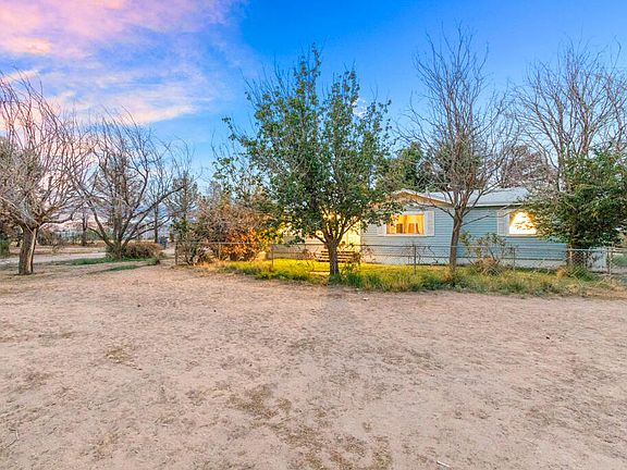 3rd image of 712 Hermosa Dr