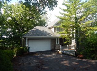 421 Newell Pl, Cincinnati, OH 45226