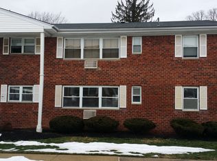 28-3 Woodedge Ave, Edison, NJ 08817