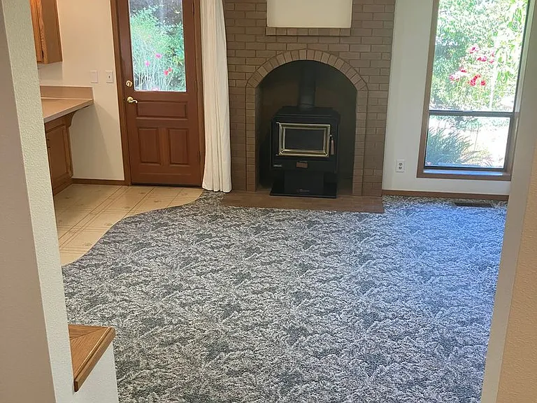 1325 Elser Dr SE — Photo 7