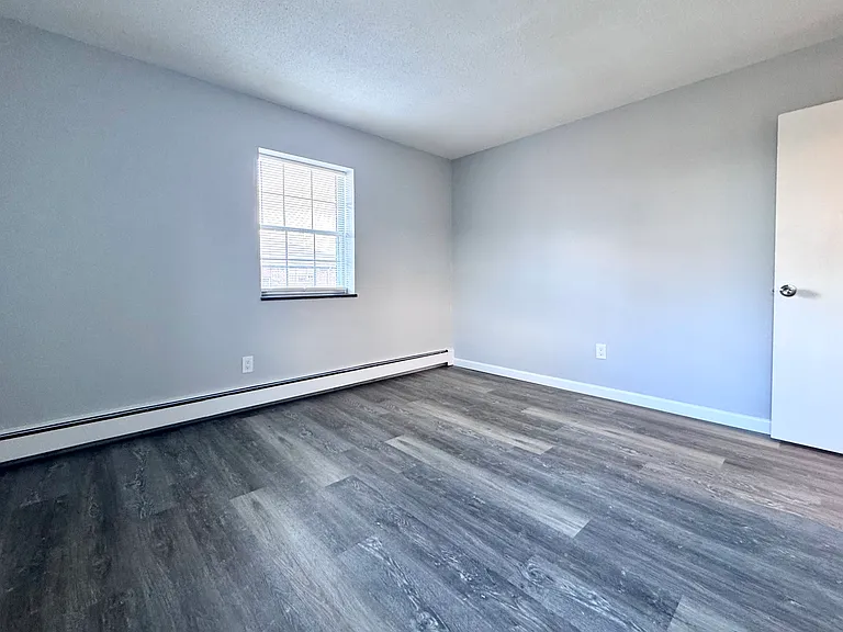 128 North St #10 — Photo 6