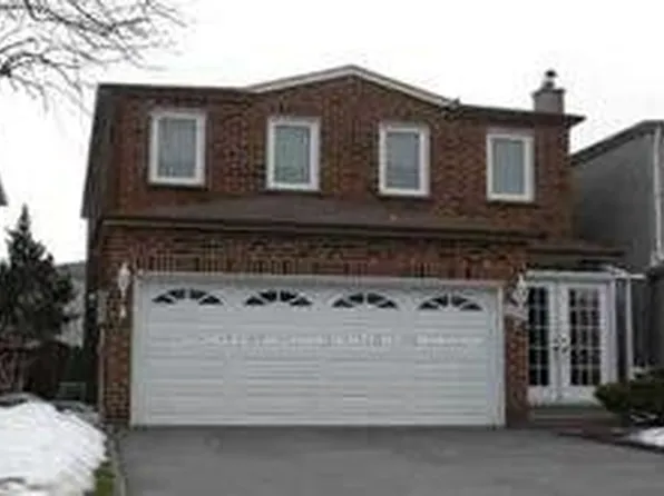 108 Fieldwood Dr #1, Toronto, ON M1V 3G4