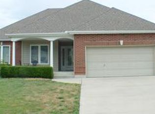 101 NE Topaz Dr, Lees Summit, MO 64086