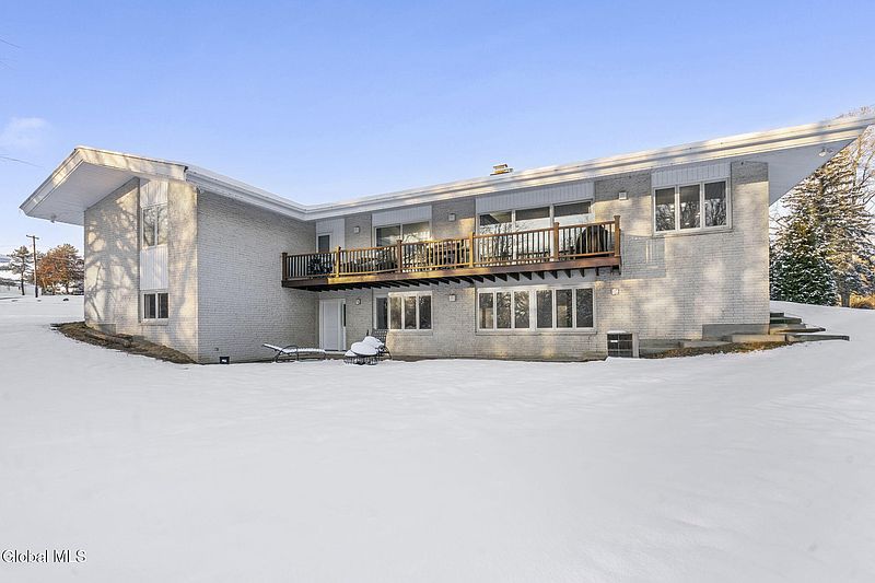 3rd image of 268 Golf Course Road