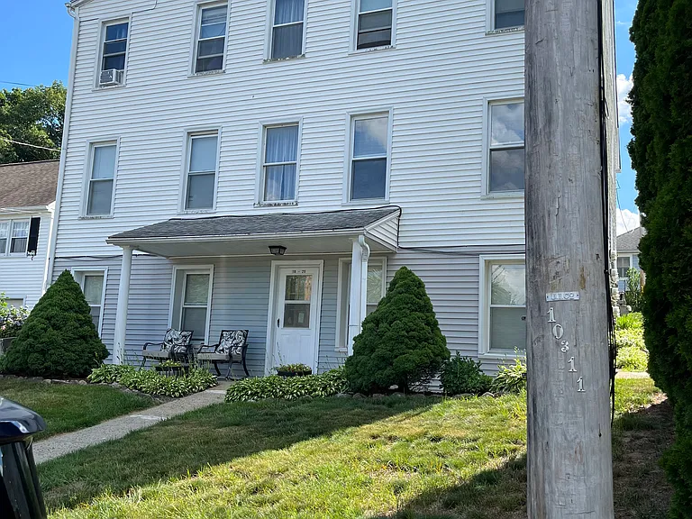 Lakeview Ave — Photo 13
