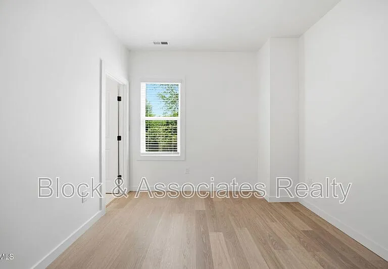 2815-101 Wilcox Pl — Photo 9