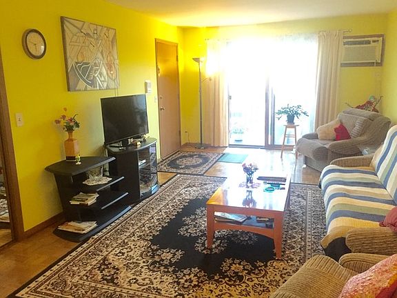 2nd image of 7117 W Belmont Ave APT 3D