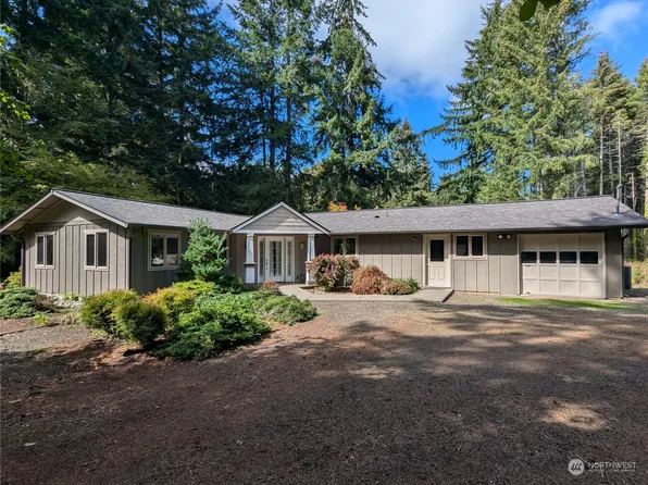 4910 Gravelly Beach Loop NW, Olympia, WA 98502