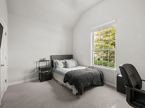 3rd image of 21824 Rock Wren Rd