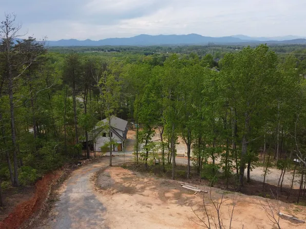 8005 Highway 11, Campobello, SC 29322