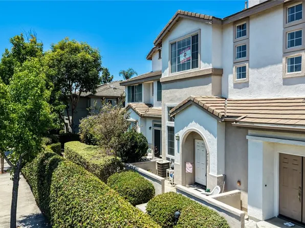 4560 Montecito Dr, La Palma, CA 90623