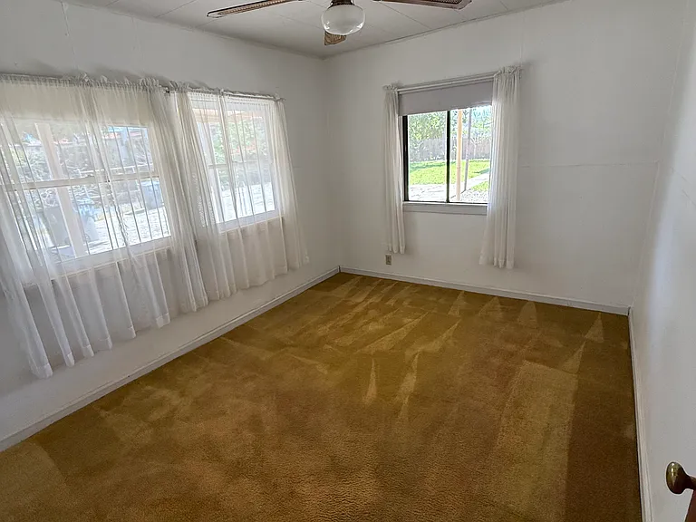 414 W Olive Ave — Photo 3