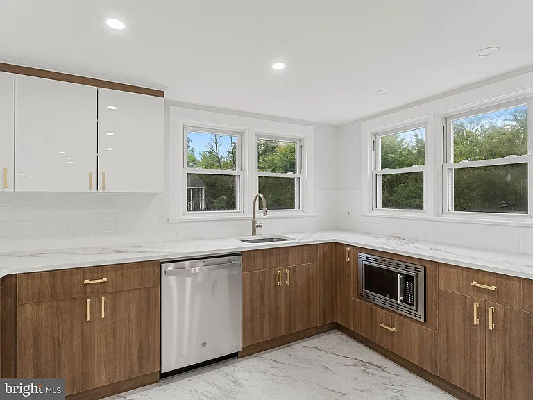 308 Delsea Dr — Photo 7