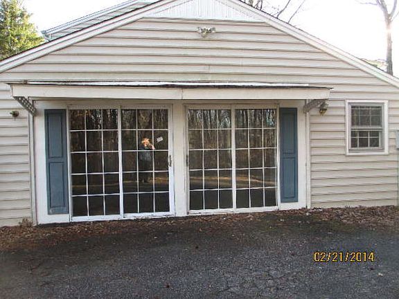 3rd image of 434 Deerwood Dr