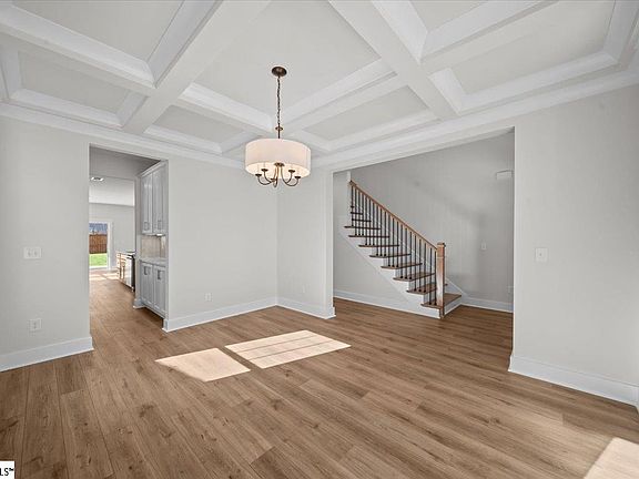5th image of 134 Moorish Cir