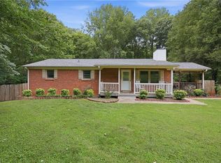 2273 Willow Bend Dr, Kernersville, NC 27284