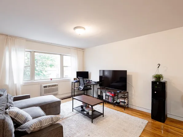 120 32nd Street image 3 of 7