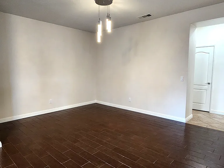 16825 Maidstone Ln — Photo 10