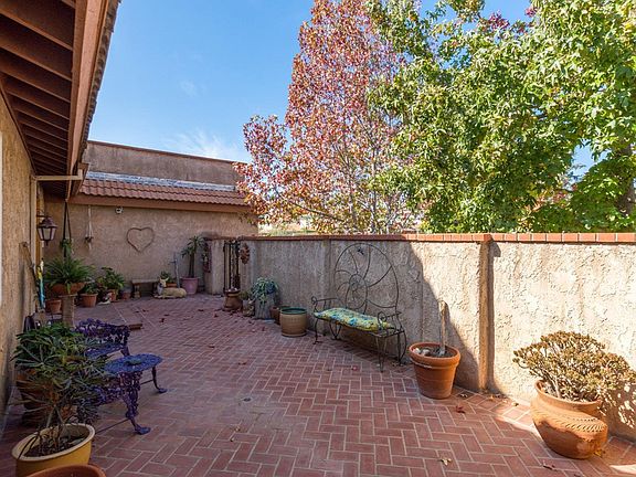 4th image of 1563 N Avenida Del Manzano