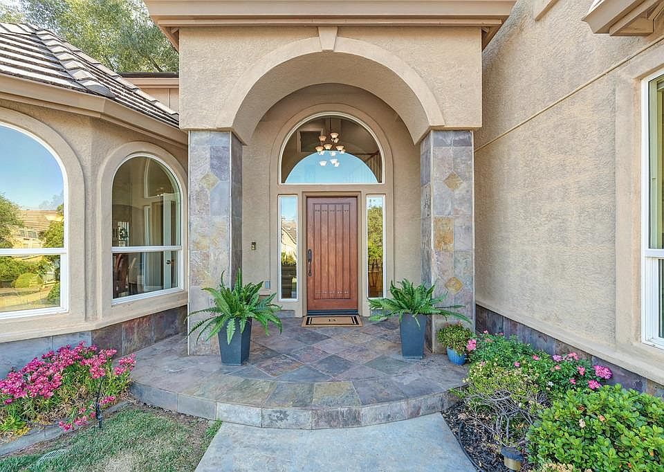 1st image of 1905 Vista Del Lago