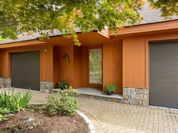 22 Kinsley Rd, Acton, MA 01720