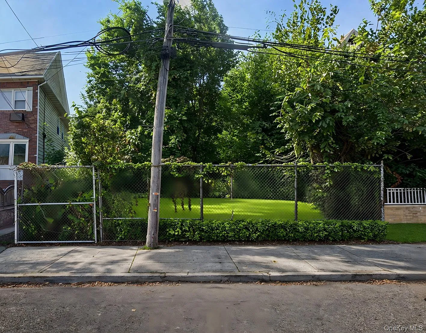 7110 52nd Avenue photo 1
