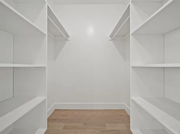 13 Lienau Place image 16 of 34