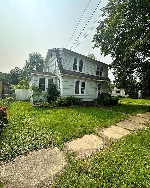 1st image of 55 Maple St