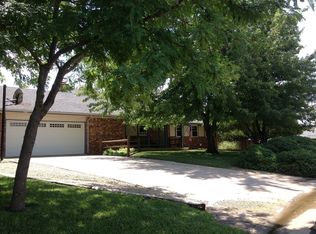 208 S Cedarwood Dr, Rose Hill, KS 67133