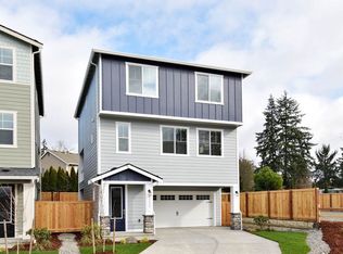 8741 151st St E, Puyallup, WA 98375