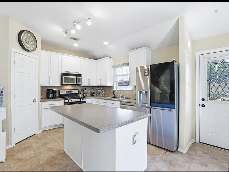 11402 Overland Trail Dr — Photo 13