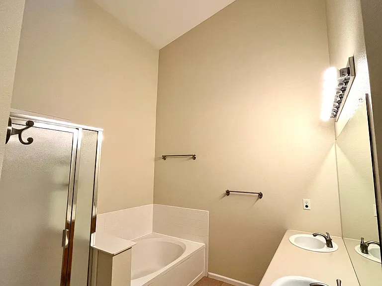 2855 Rock Creek Cir #258 — Photo 8
