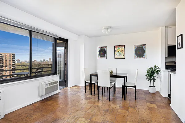 Sold by Douglas Elliman | media 17