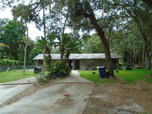 2nd image of 1901 Florrie Ct