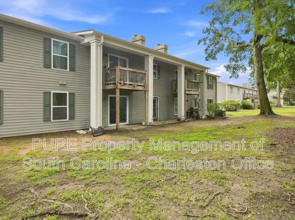 1402 Camp Rd, Charleston, SC