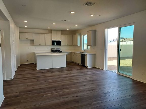 4th image of 19580 Sunkissed Ridge Dr