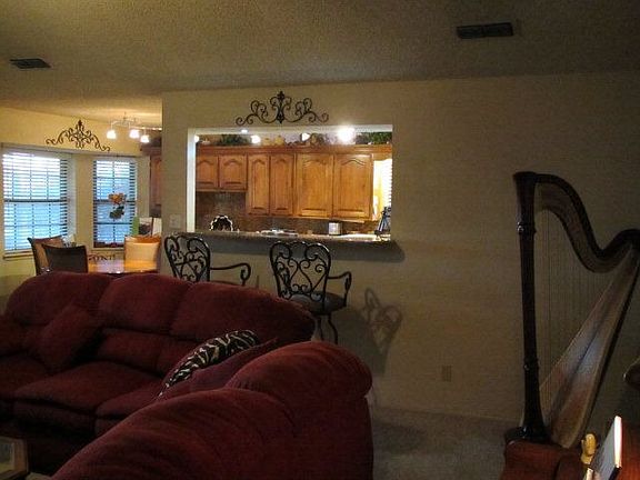 3rd image of 6523 Amber Dr