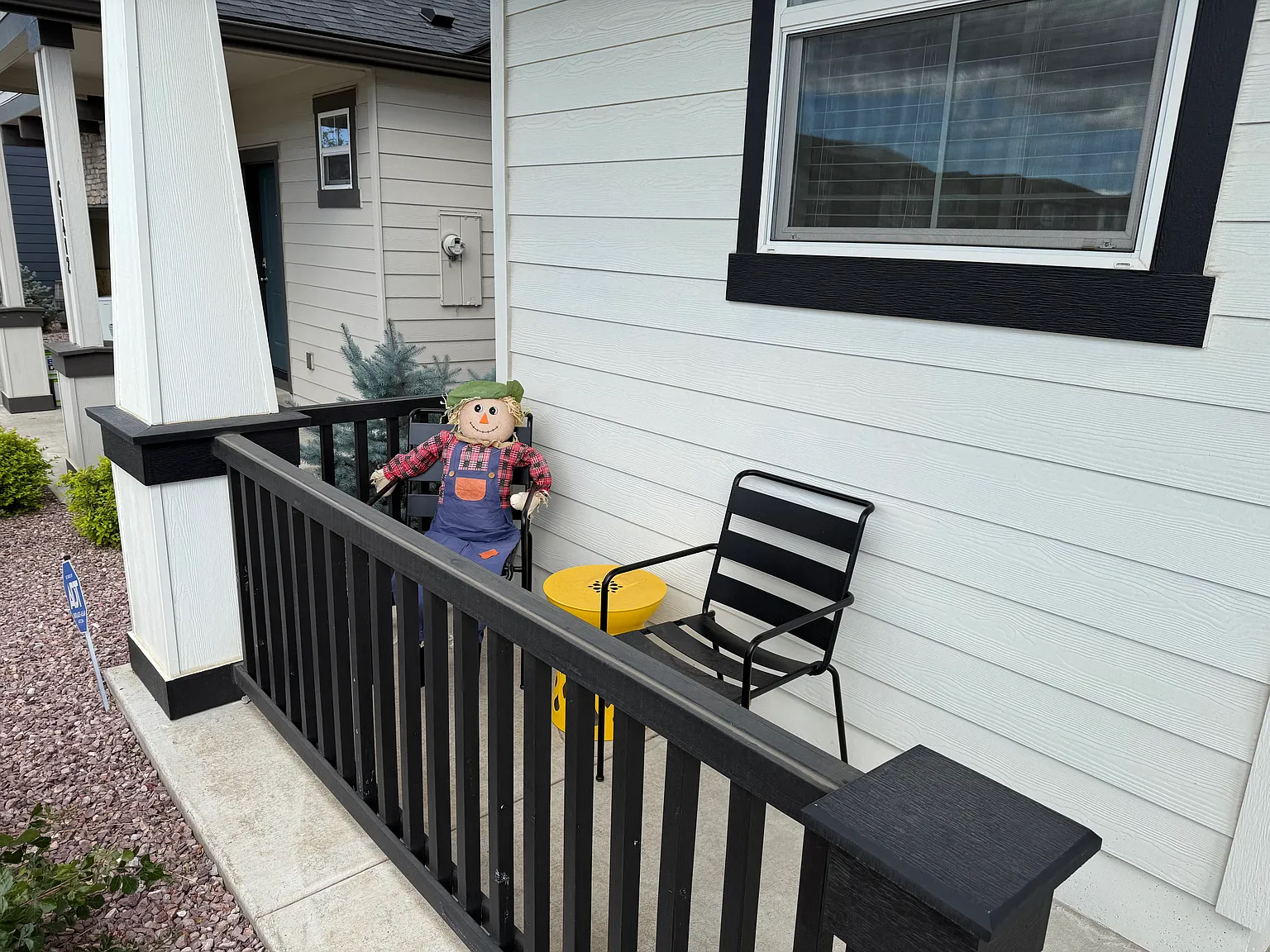 4 bed, 2230 sqft, $3,700 — Photo 2
